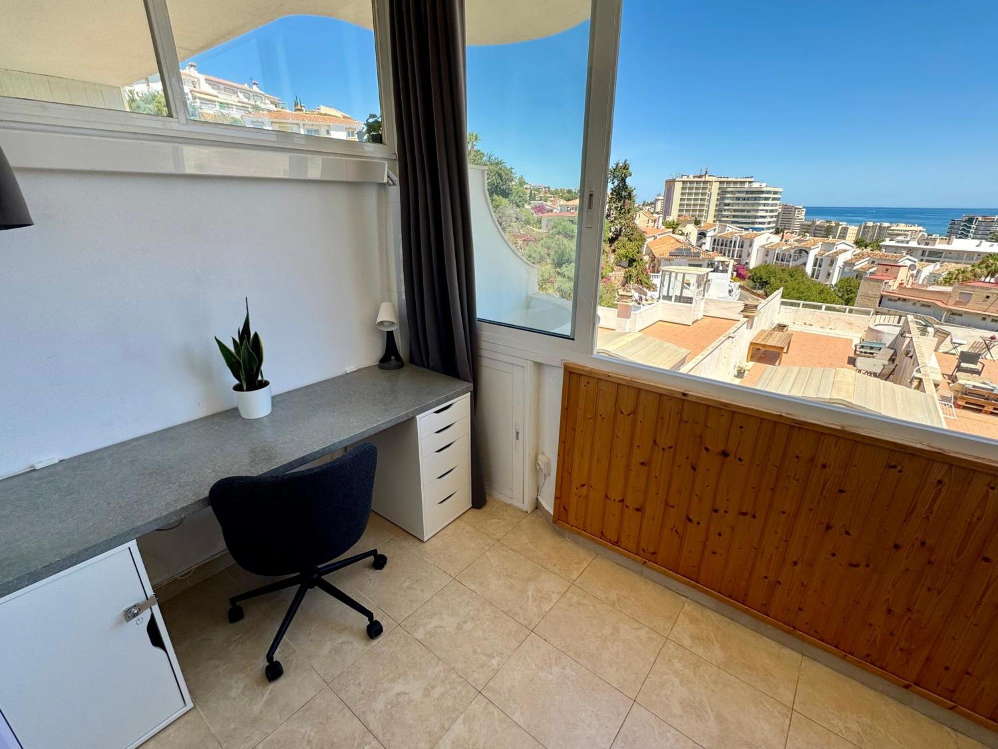 Cozy Fuengirola Apartment With Sea View & Pool מראה חיצוני תמונה
