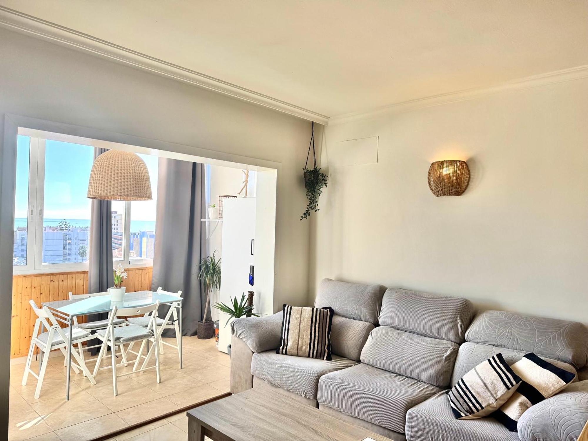 Cozy Fuengirola Apartment With Sea View & Pool מראה חיצוני תמונה